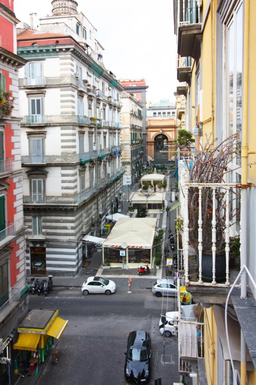 Le Quinte Del Bellini Bed & Breakfast Napoli Dış mekan fotoğraf